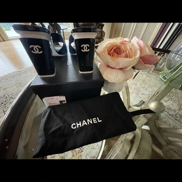 Chanel Mules ( Authentic) - Picture 3 of 8